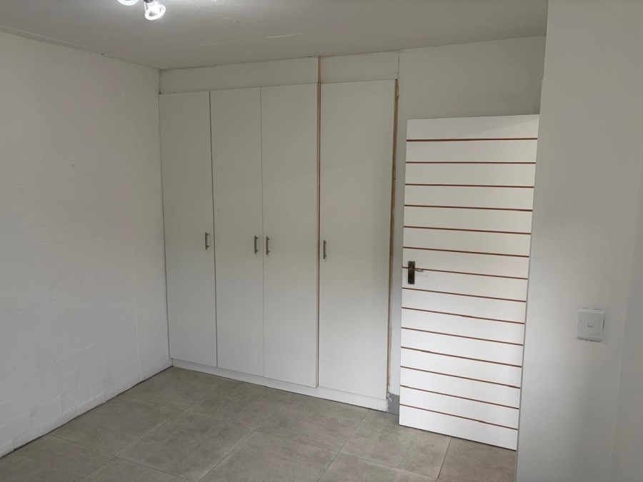2 Bedroom Property for Sale in Wynberg Western Cape